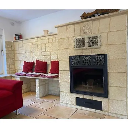 Emely Apartment